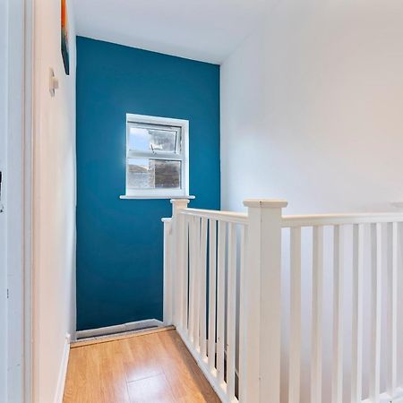 Вілла Impeccable 4-Bed House In Brixton Лондон Екстер'єр фото